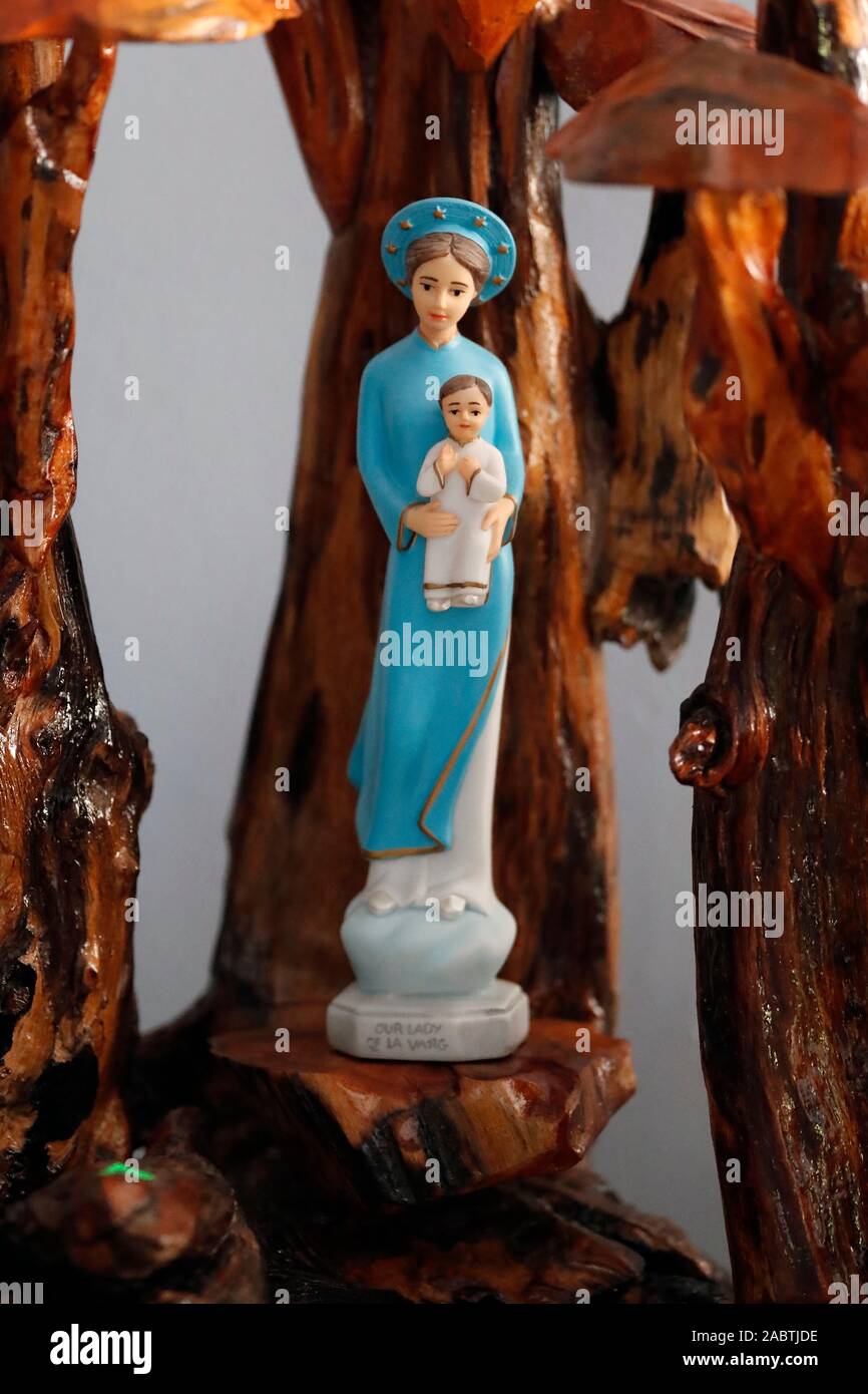 Our lady of la vang hi-res stock photography and images - Alamy