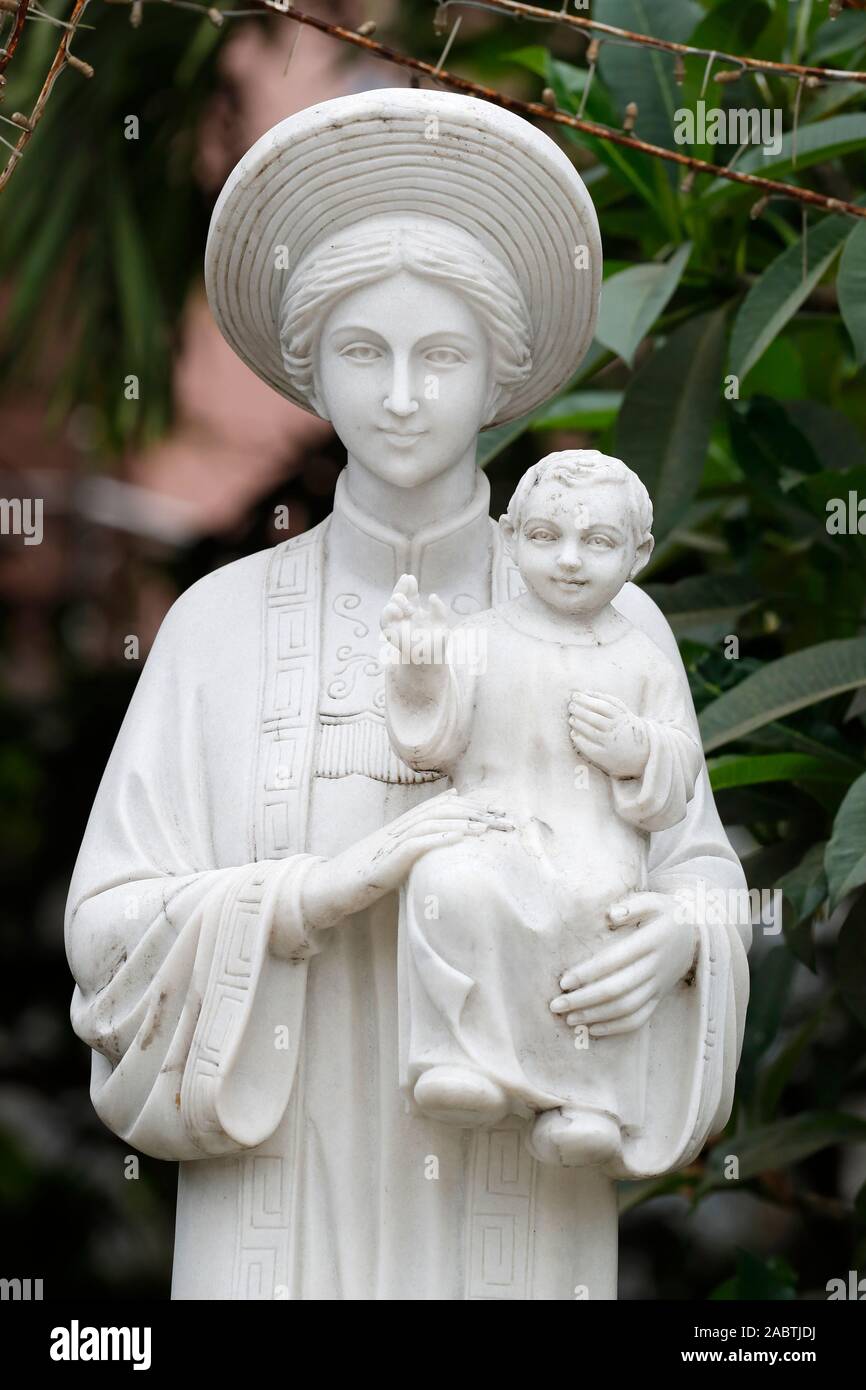 Statue of Our Lady of La
