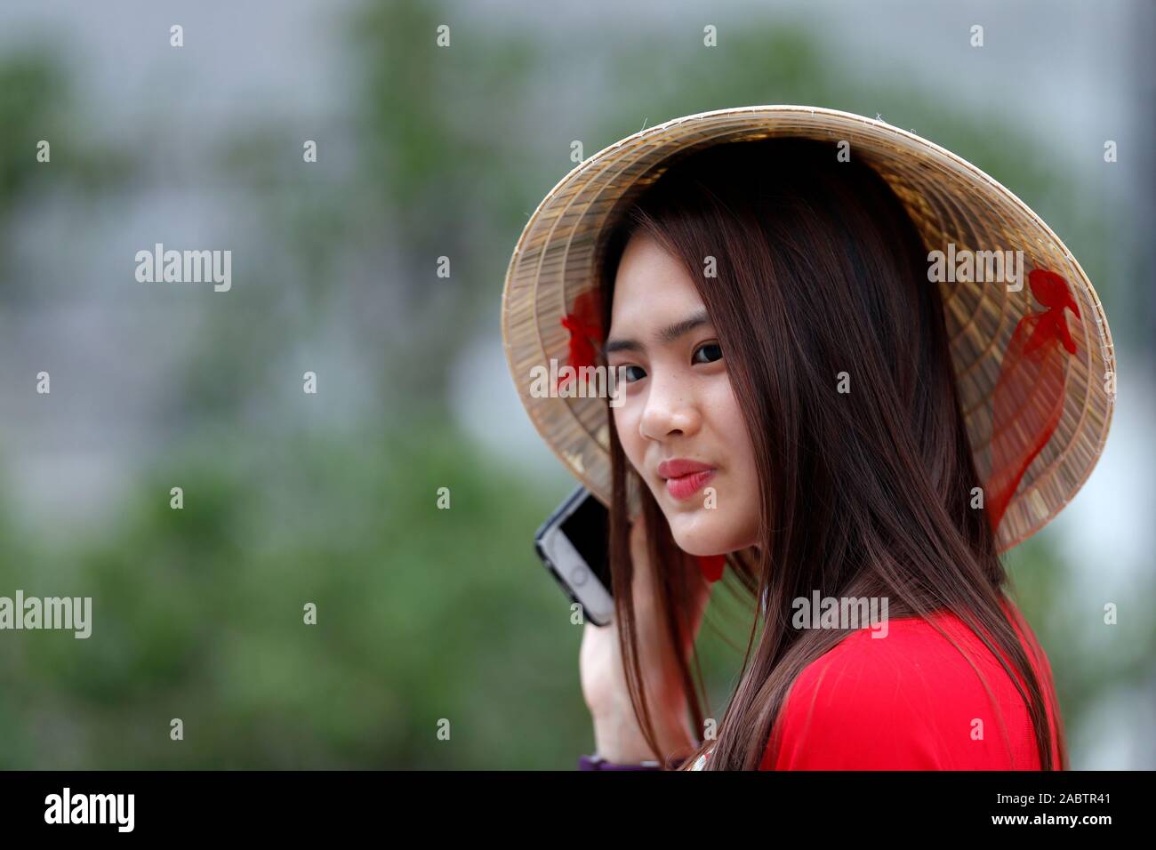 Chapeau Vietnamien High Resolution Stock Photography and Images - Alamy