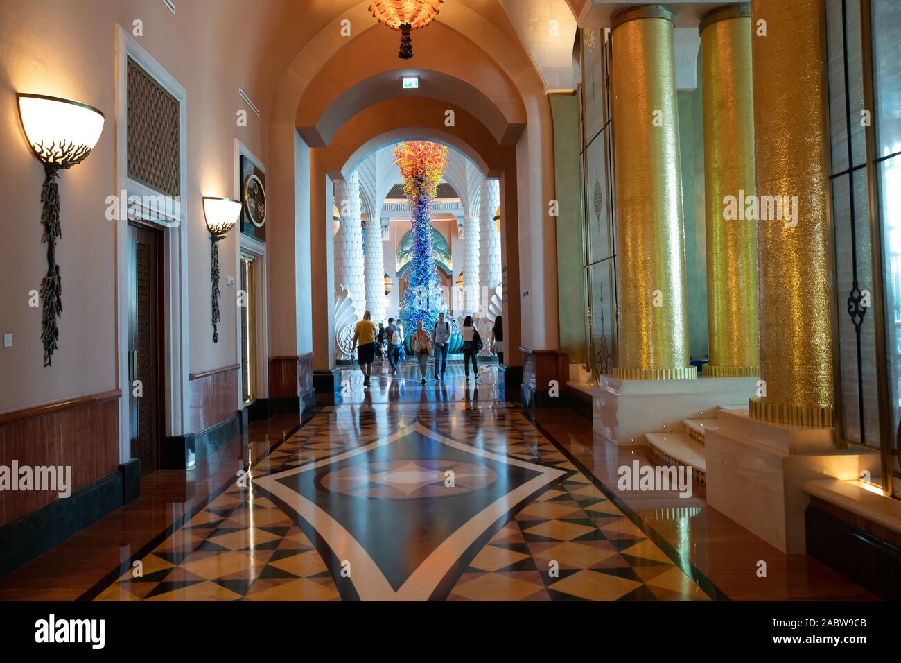 Interior of the Atlantis Hotel, on the palm in Dubai Stock Photo - Alamy