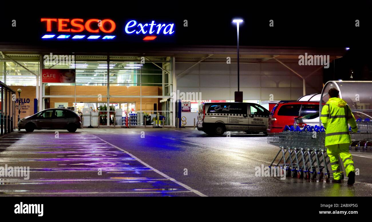 Tesco extra superstore at night,Ilkeston,Nottingham,UK Stock Photo Alamy
