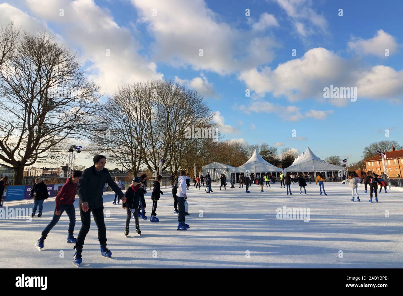 Hampton Court, SW London, UK. 29th Nov, 2019. In the build up to the festive period, the ice rink is up and running at Hampton Court Palace in South West London, England. On a bright but chilly day the skaters had fun on the ice. Credit: Julia Gavin/Alamy Live News Stock Photo