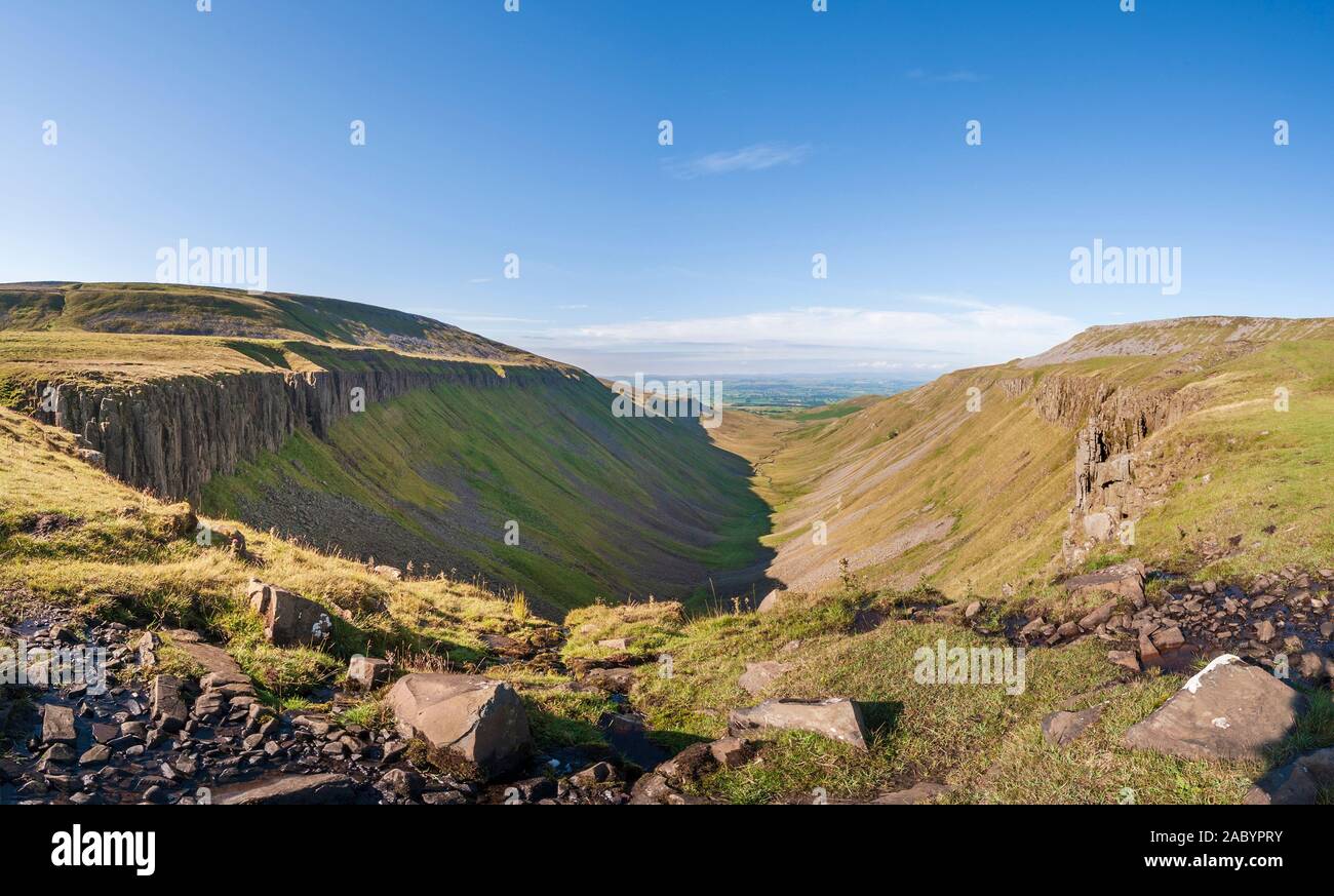 High Cup Nick along the Pennine Way in the North Pennines near Dufton Cumbria  is a geologically interesting valley formed by glacial action Stock Photo
