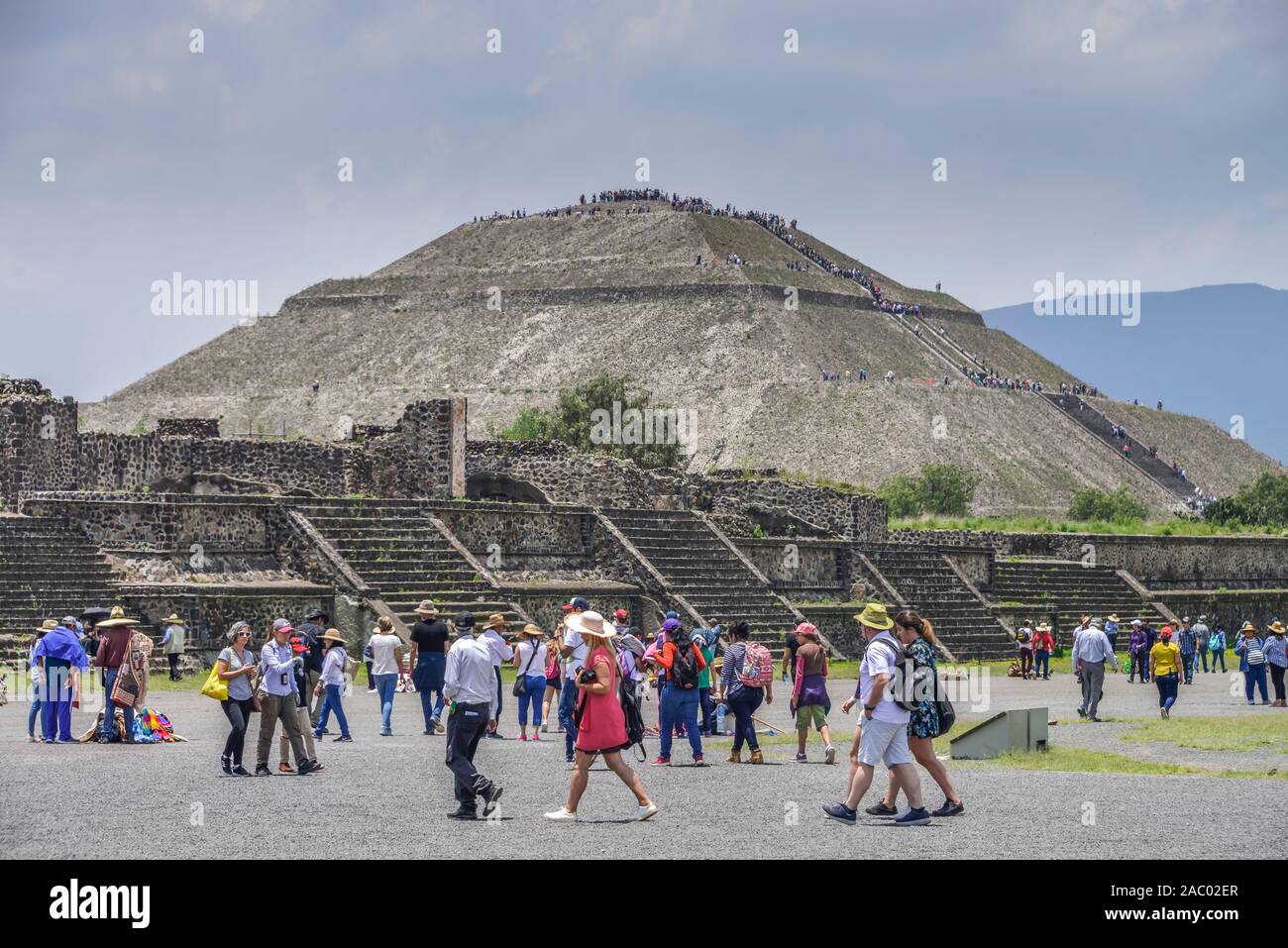 Plaza de la Luna, Sonnenpyramide, Ruinenstadt Teotihuacan, Mexiko Stock Photo