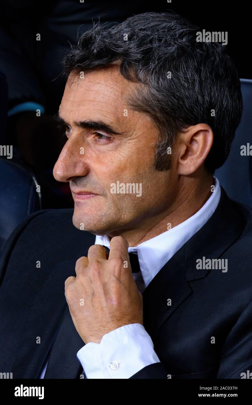 BARCELONA NOV 27 The Coach Ernesto Valverde At The Champions League barcelona-nov-27-the-coach-ernesto-valverde-at-the-champions-league