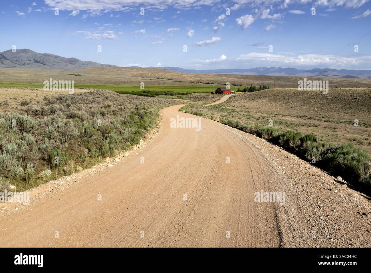 MT00325-00...MONTANA - Open country along Medicine Lodge Road in Beaverhead County section of the Great Divide Mountain Bike Route. Stock Photo