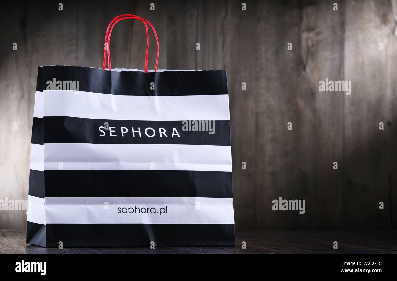Sephora bag hi-res stock photography and images - Alamy