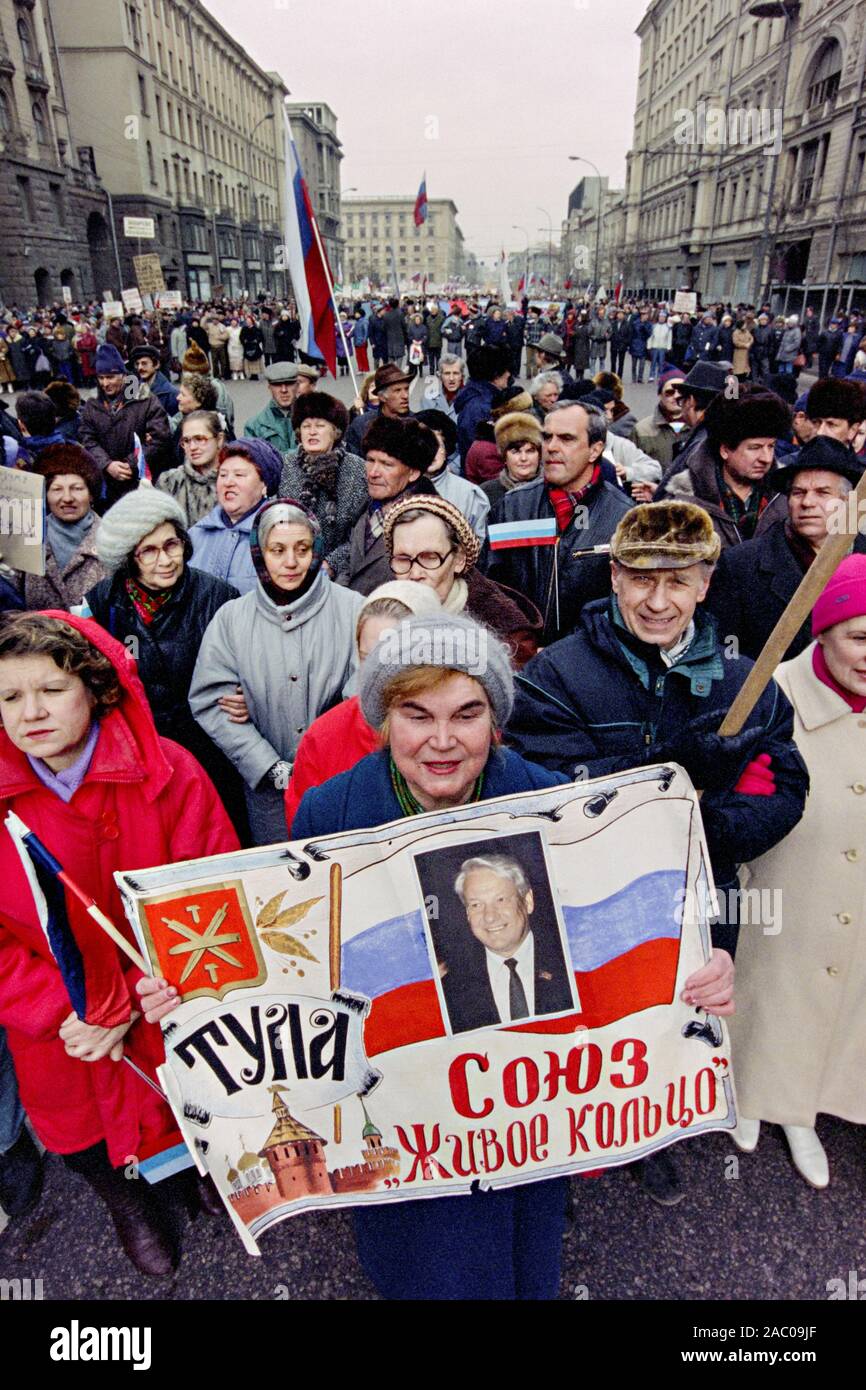 Thousands of Russian citizens march in support of President Boris Yeltsin to Red Square March 28, 1993 in Moscow, Russia. The supporters marched through central Moscow ending in Red Square where Yeltsin addressed the crowd. Stock Photo