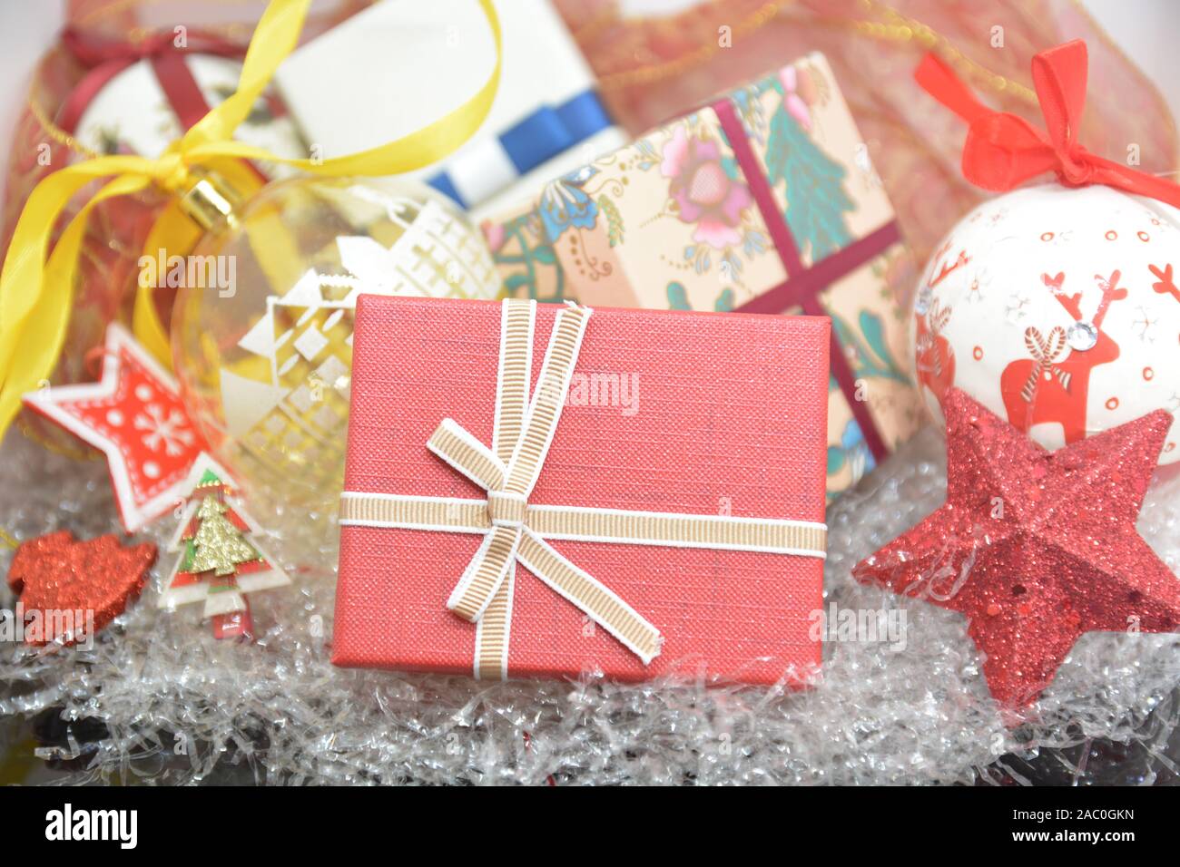 5 Biglietti Di Auguri Per Natale Con Buste - Cartoncino Avorio 8,5x13,5 Cm, Scritta In Inglese "Merry Christmas" - 2