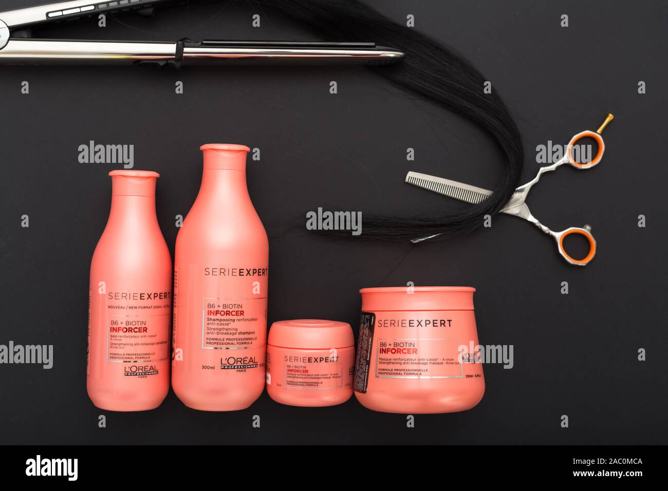 Loreal shampoo hi-res stock photography and images - Alamy
