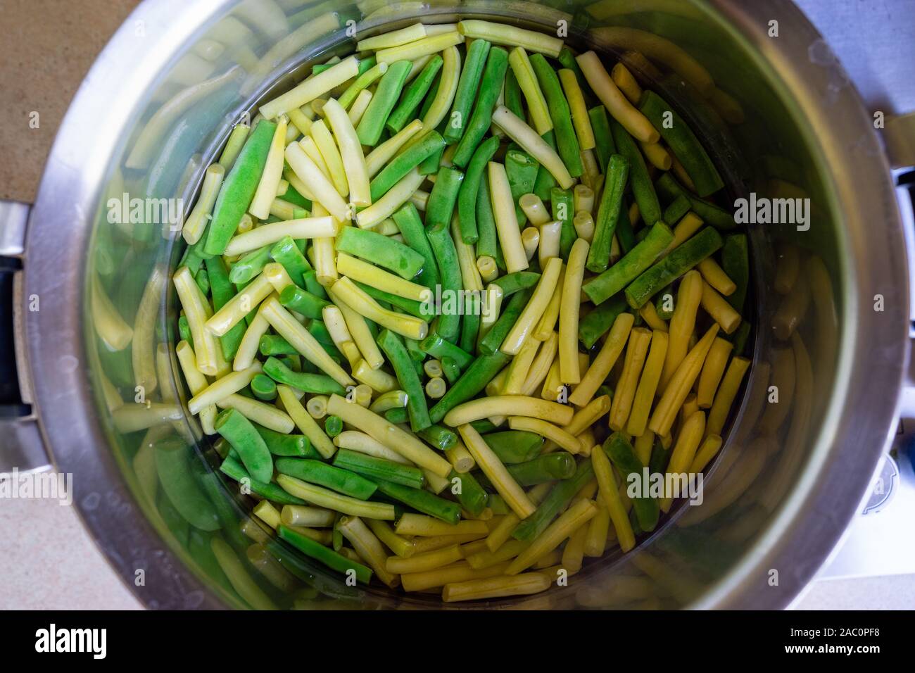 Very large beans hi-res stock photography and images - Alamy
