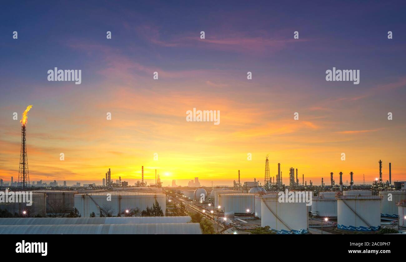 Large oil and gas refinery industrial area and beautiful lighting at Twilight. Stock Photo