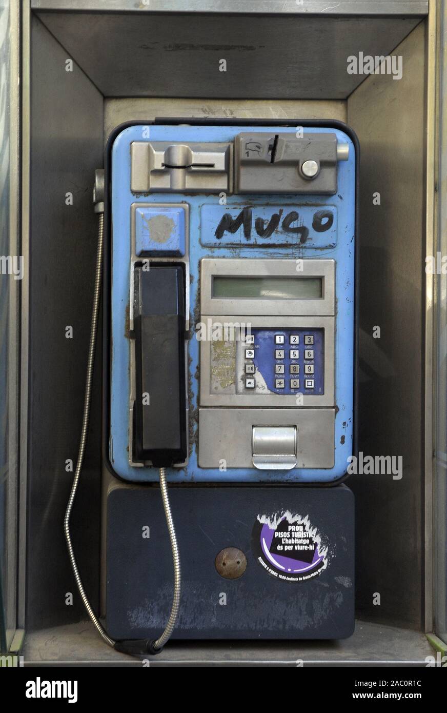 Coin operated telephone hires stock photography and images Alamy