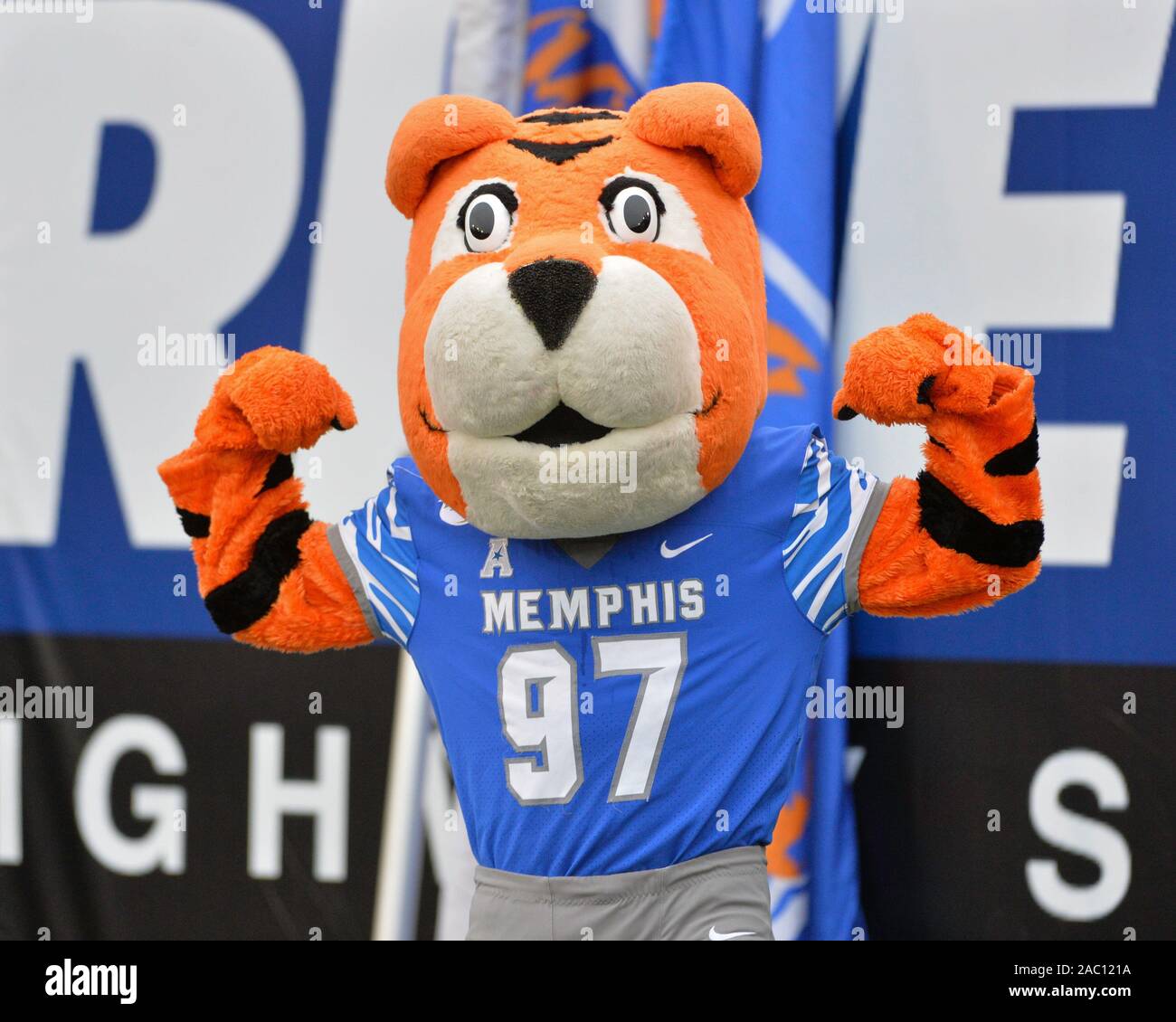 Syndication: The Commercial Appeal Memphis Tigers mascot Pouncer on the  sidelines as the team takes