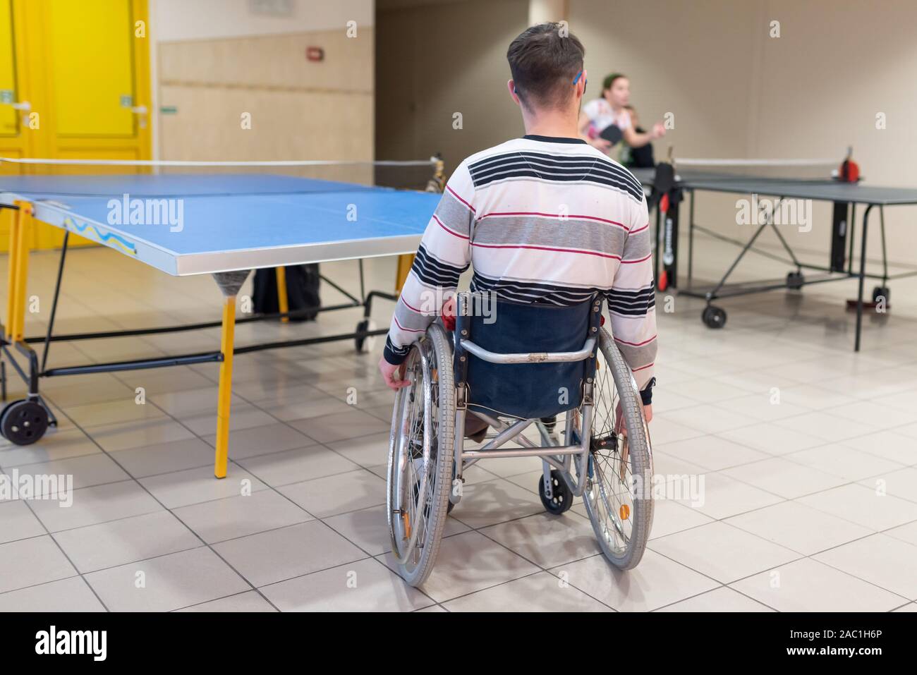 Wheelchair table tennis hires stock photography and images Alamy