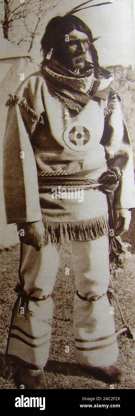 1930's historic photograph of the Chief of the Wood Crees (Alonquin tribes) Canada (also known as Sakāwithiniwak ,Woodland Cree, Bush Cree  and Nîhithaw. Stock Photo