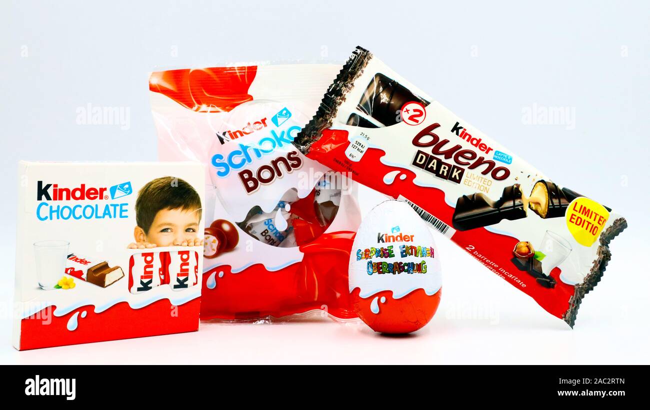 Kinder Chocolate Egg, Schoko-Bons and Bueno Dark Chocolate. Kinder Surprise is a brand of made Italy by Ferrero Stock Photo Alamy