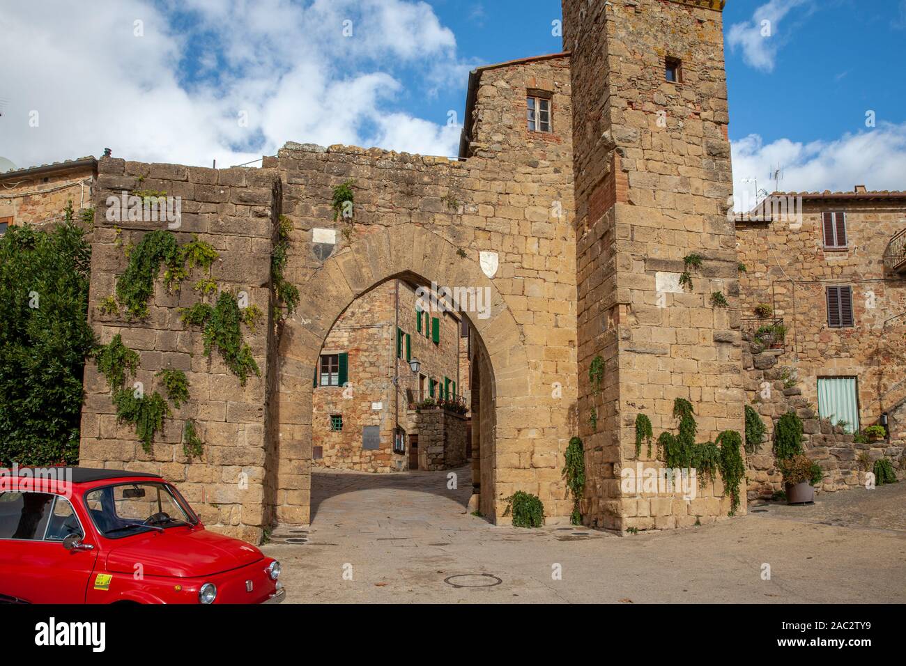 Montecchio Tuscan Medieval Village Monticchiello Tuscany Italy Picturesque ...