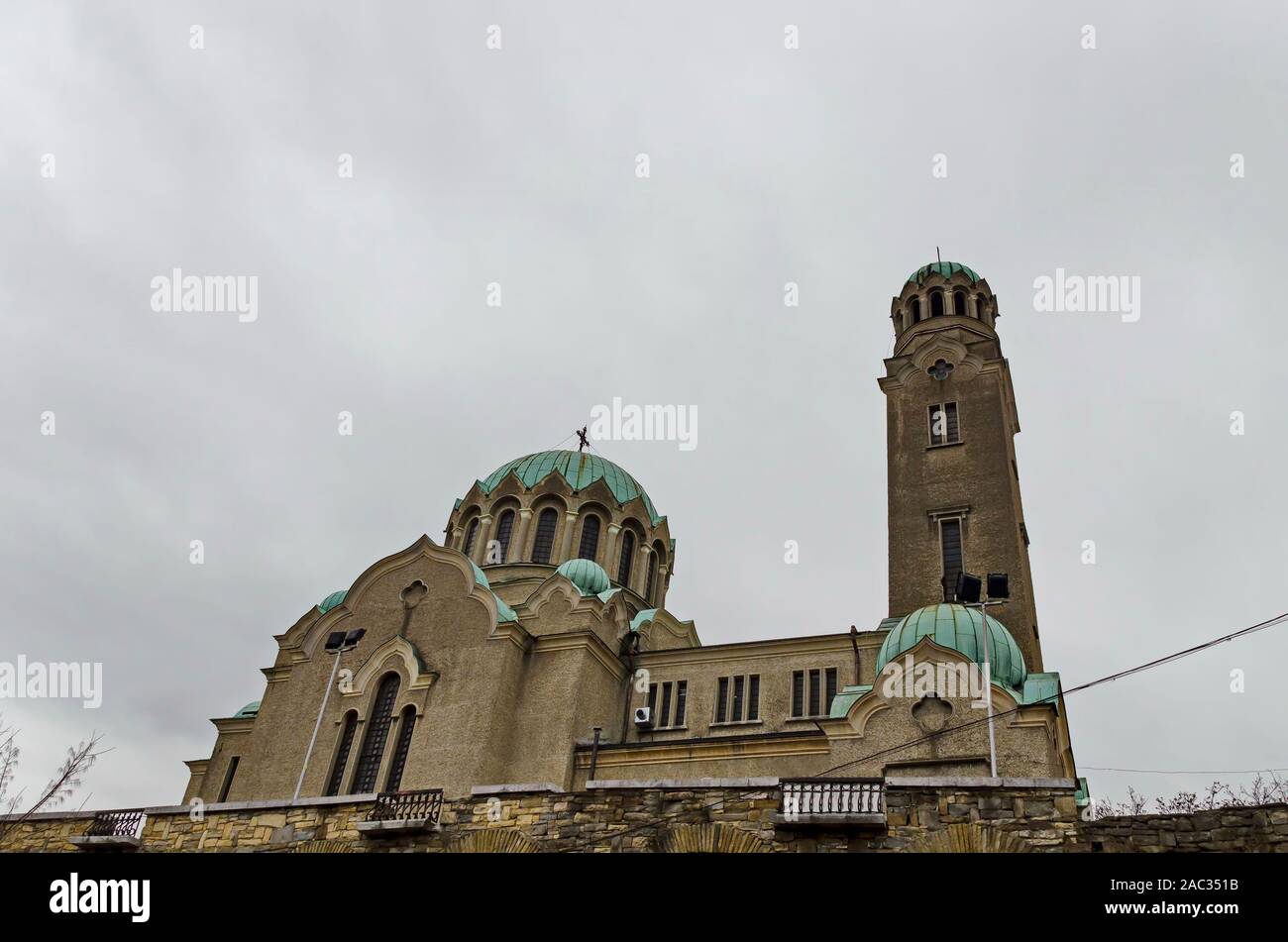 The Orthodox Cathedral of St Demetrius in Veliko Tarnovo on a cloudy springtime, Bulgaria, Europe Stock Photo