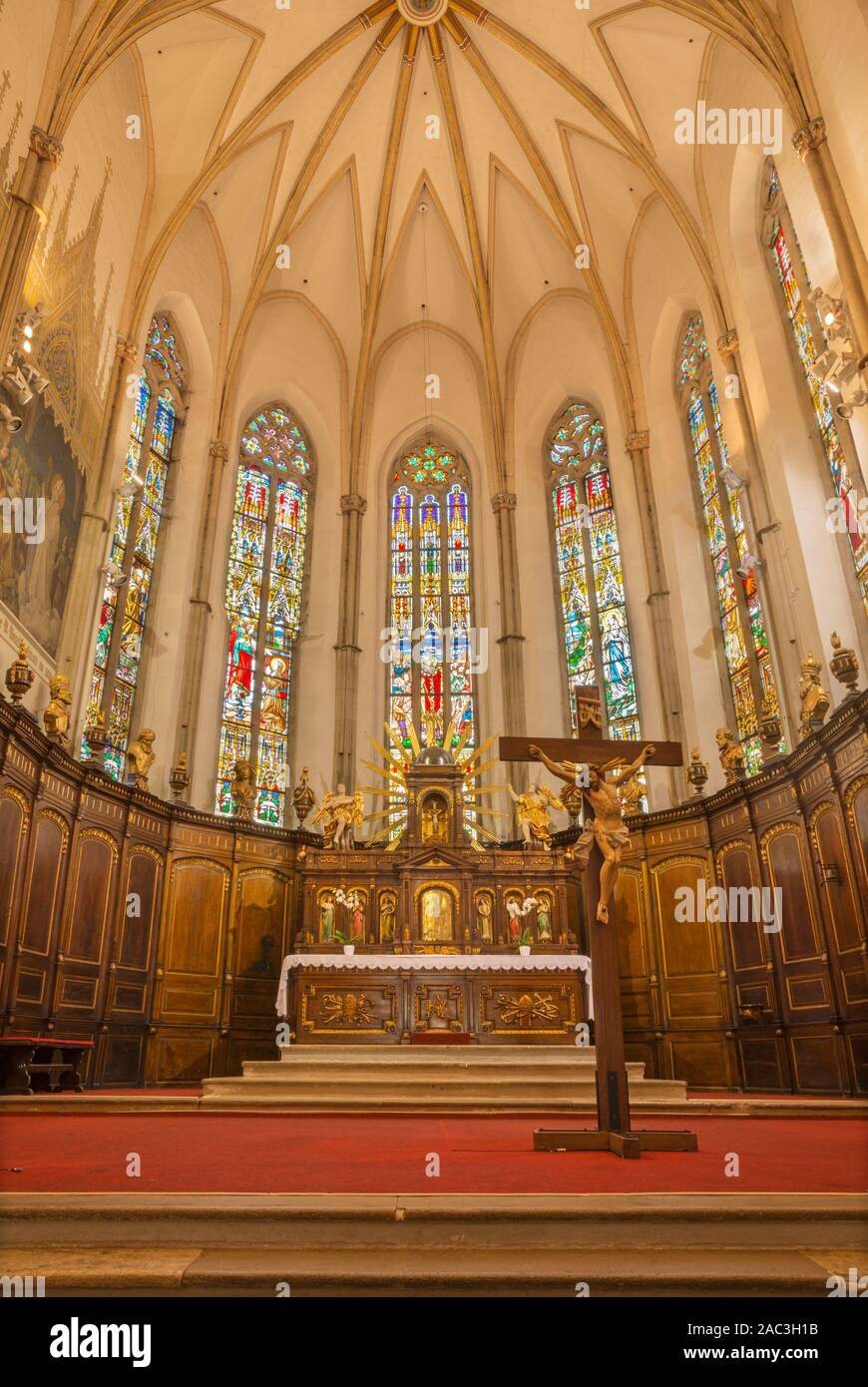 Interior altar st nicholas church hi-res stock photography and images ...