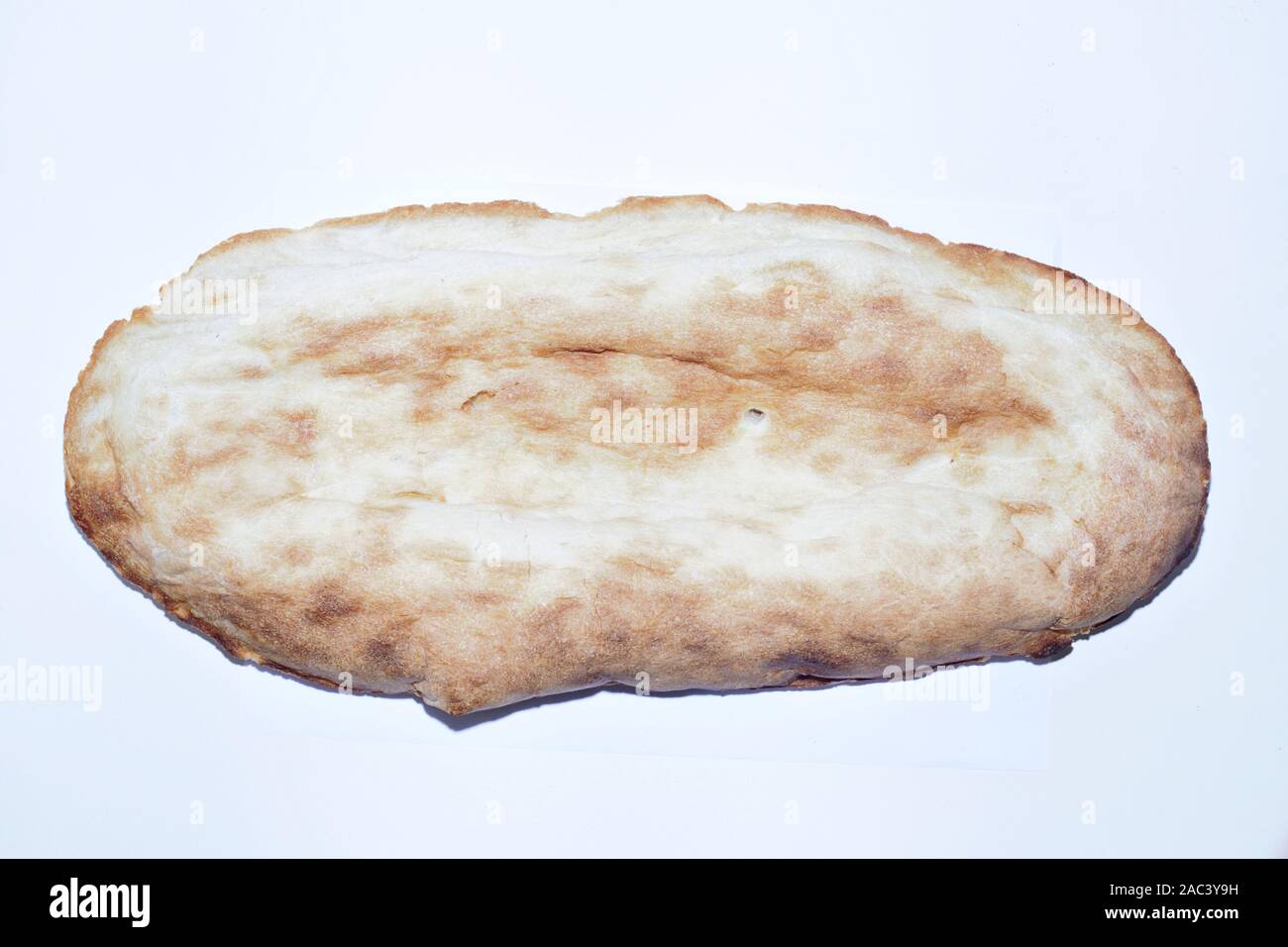 Préparation d'un four à pain géorgien Photo Stock - Alamy