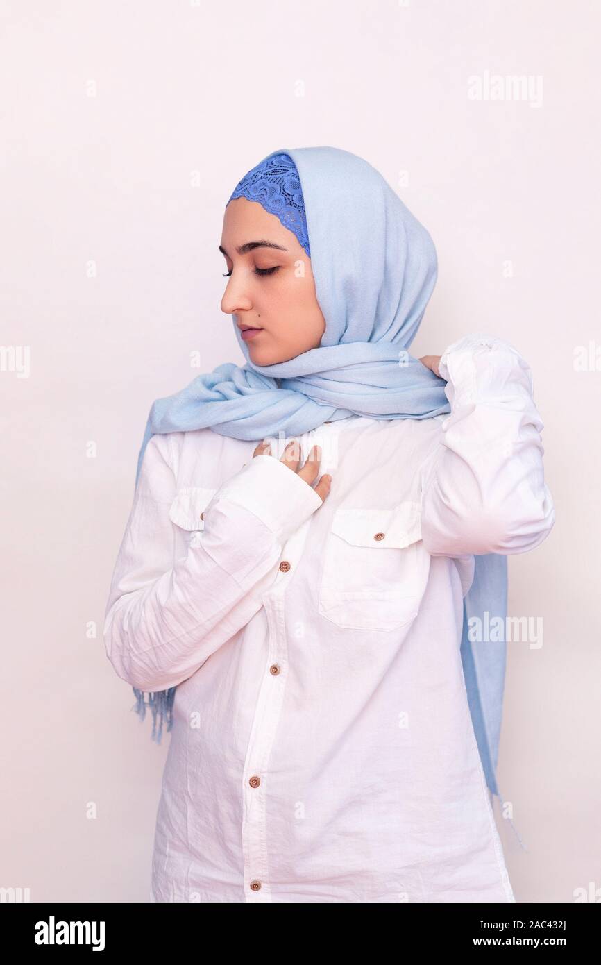 white shirt hijab