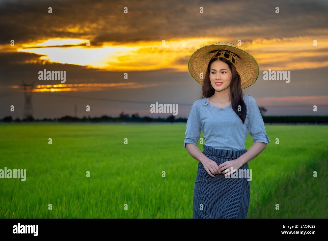 Chinese rural young woman hi-res stock photography and images - Alamy