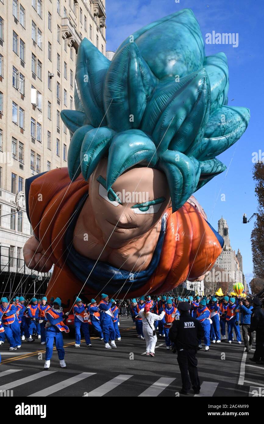NEW YORK, NY NOVEMBER 28 Goku by Toei Animation giant balloon flown