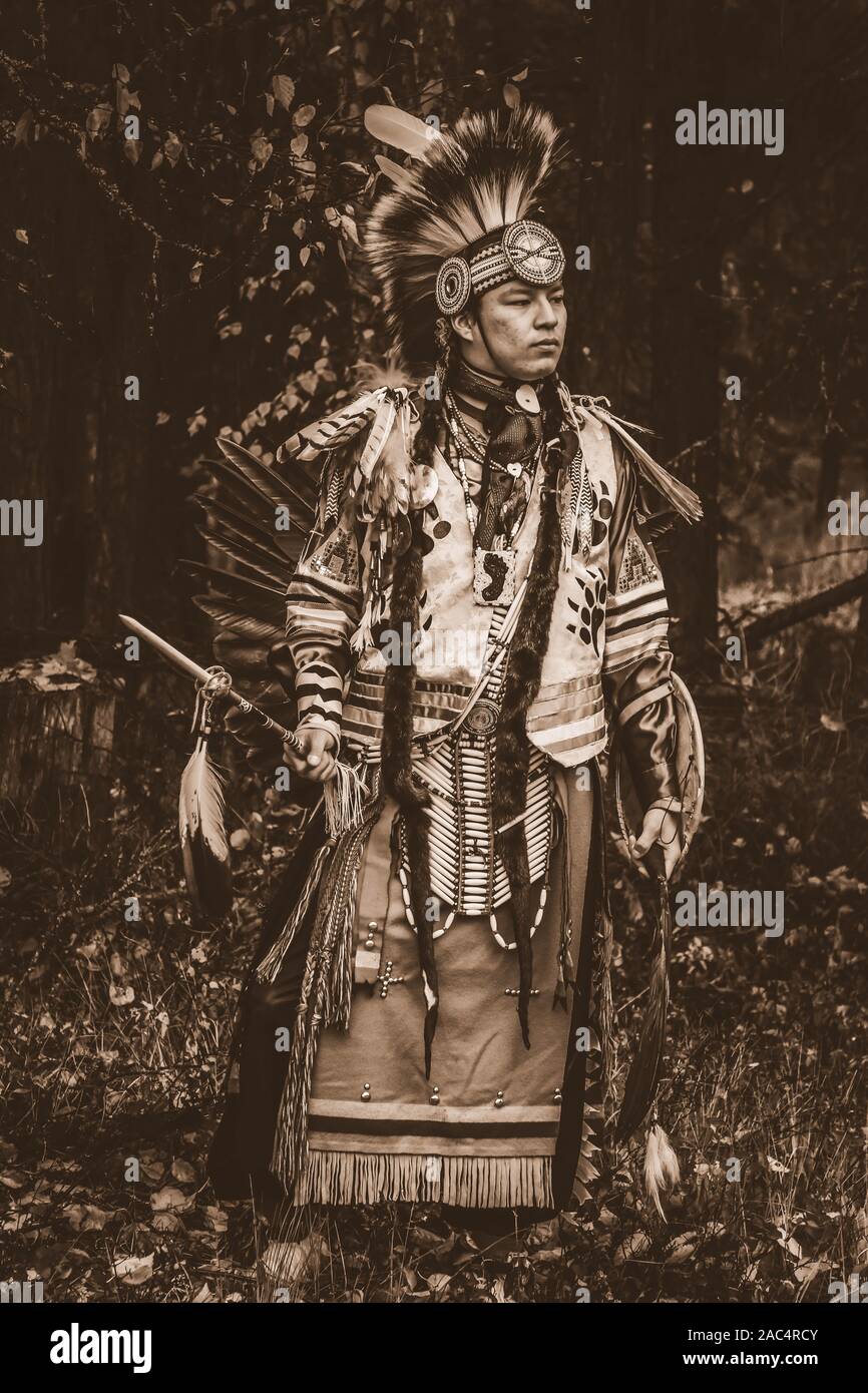 Native dancer horse hi-res stock photography and images - Alamy