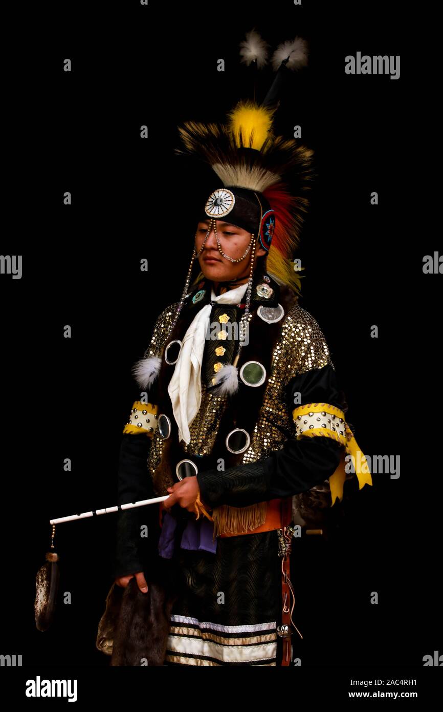 Native american warrior hi-res stock photography and images - Alamy