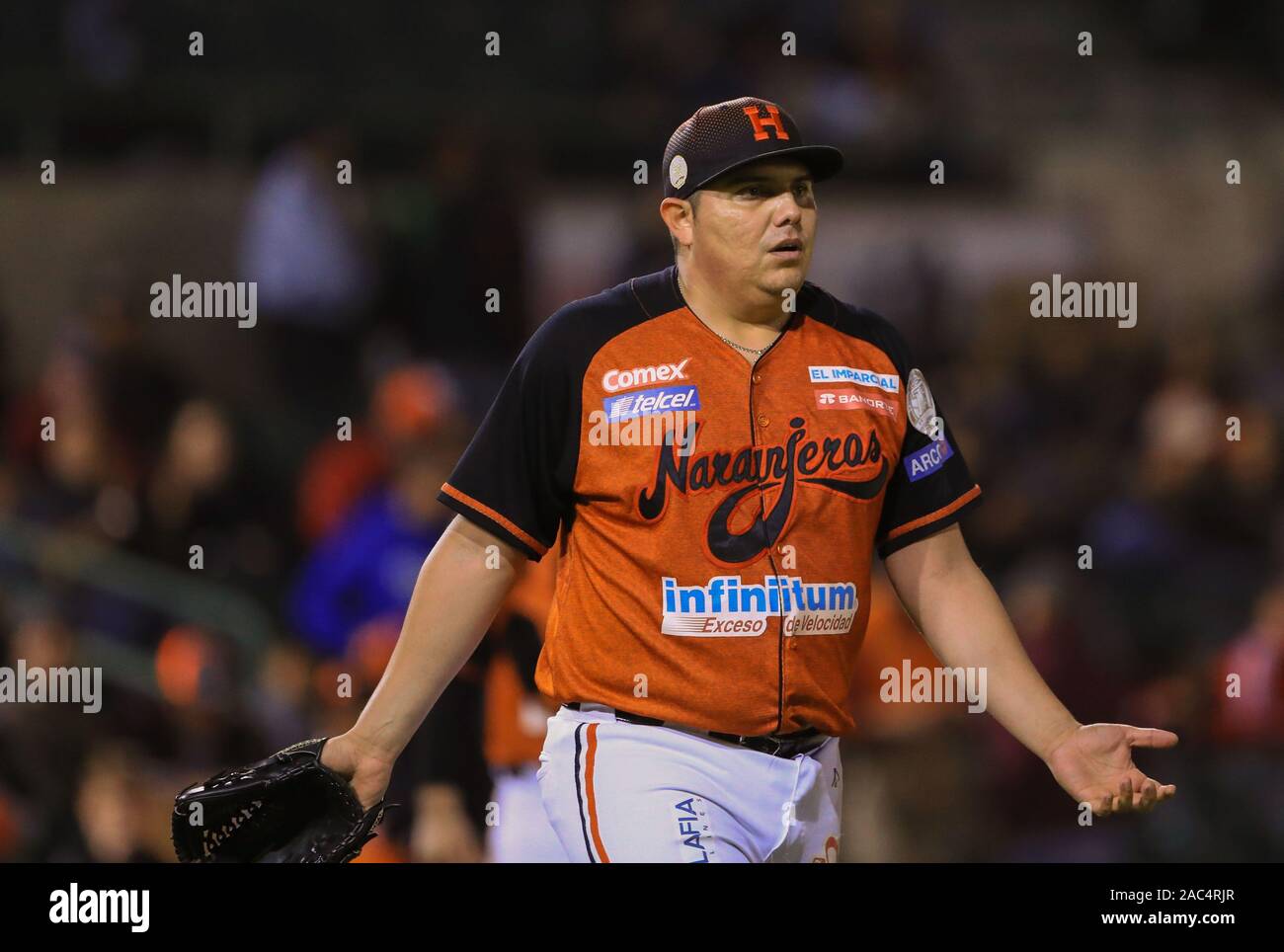 Acciones durante el encuentro de beisbol entre Algodoneros vs Naranjeros.  Liga Mexicana del Pacifico 2019 2020. (© Photo: LuisGutierrez /  NortePhoto.com) © Stock Photo - Alamy