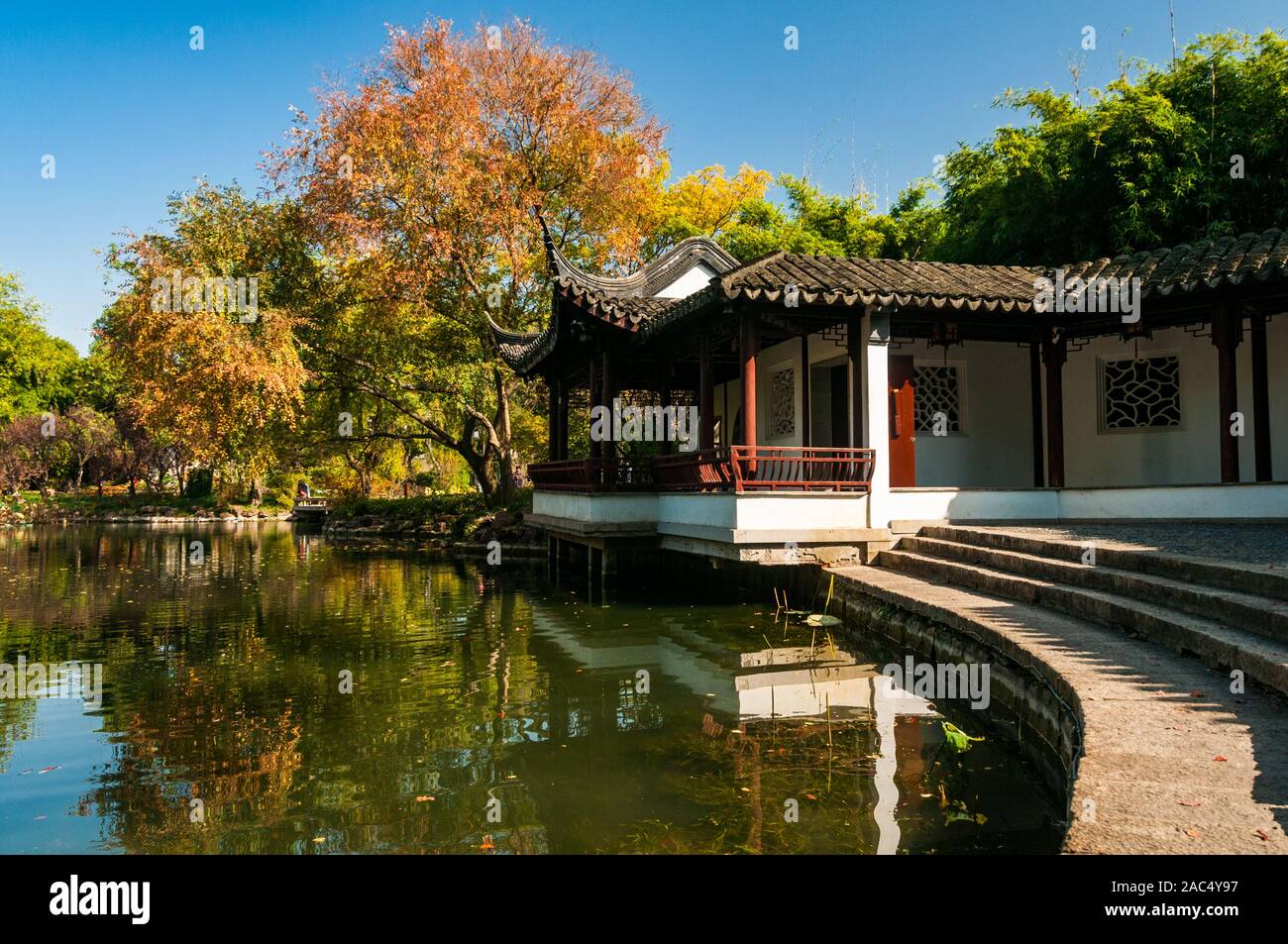 The tea house at Mandarin Duck Lake in the Guyi Garden, Shanghai ...