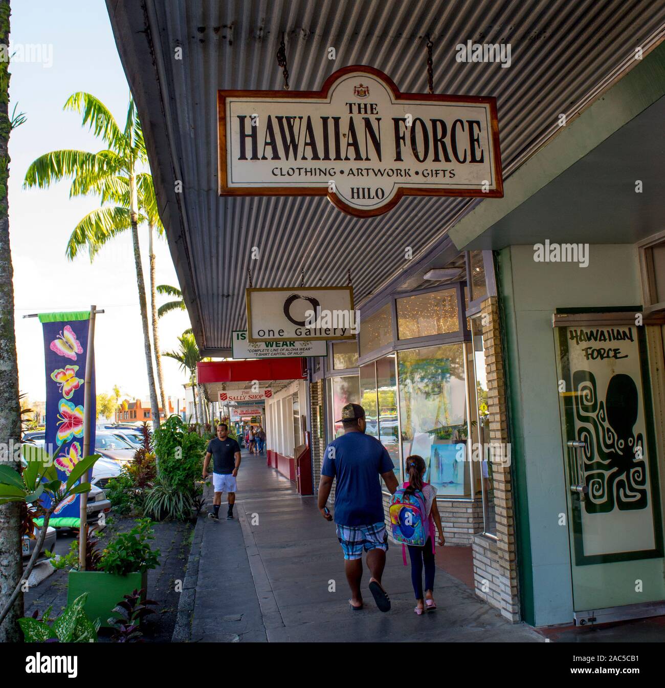 Shops along the waterfront at Kamehameha Avenue in downtown Hilo, Big Island of Hawai'i. Stock Photo
