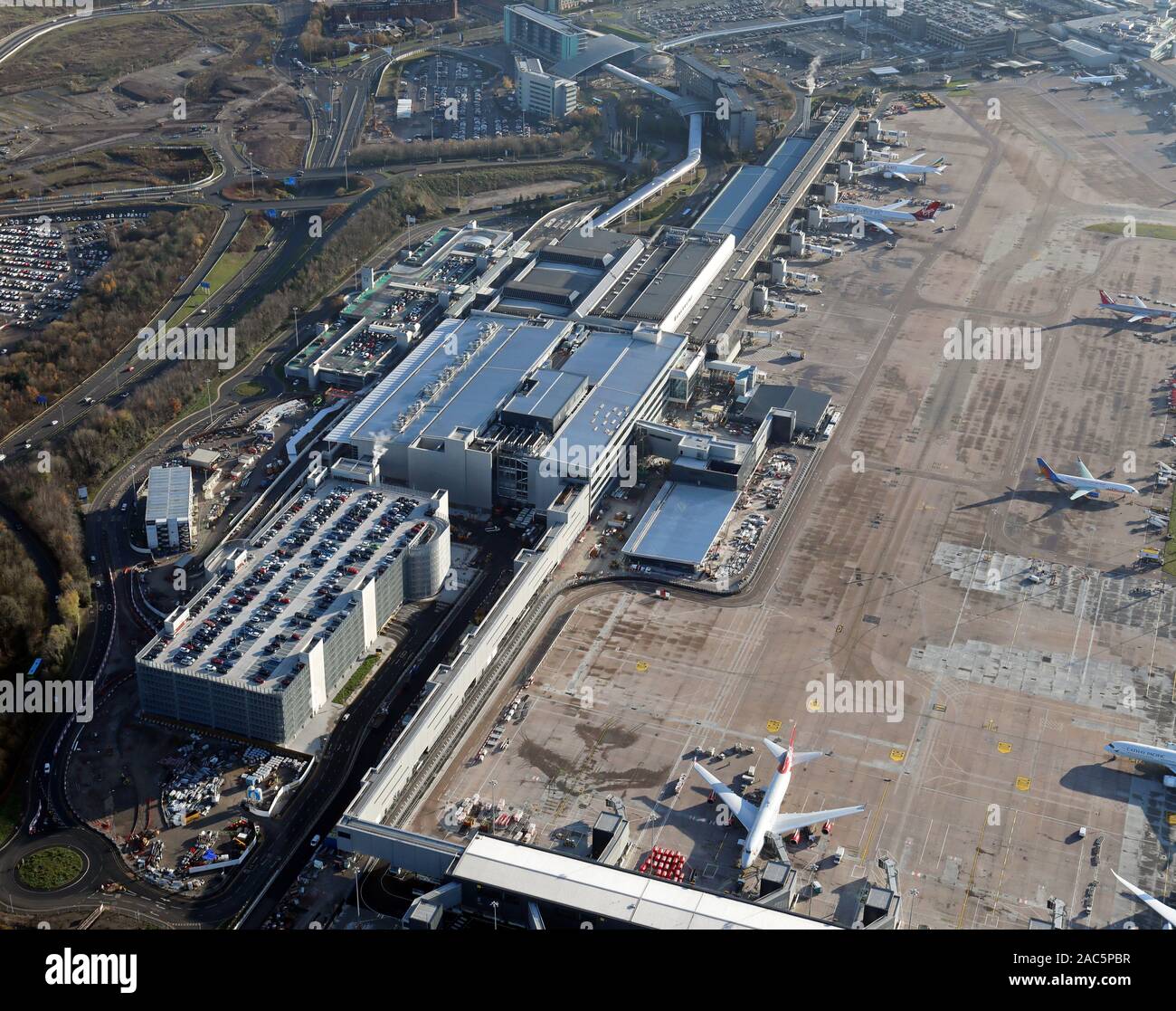 Manchester airport terminal 2 hires stock photography and images Alamy