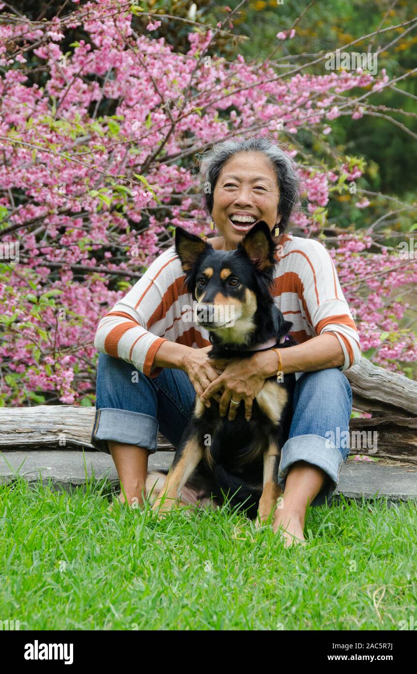 Older asian woman hair hi-res stock photography and images - Alamy