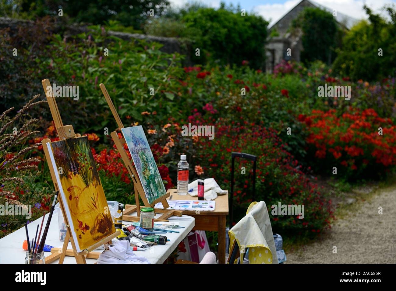 art,paint,painting,outdoor,outdoors,easel,easels,flower,flowers garden