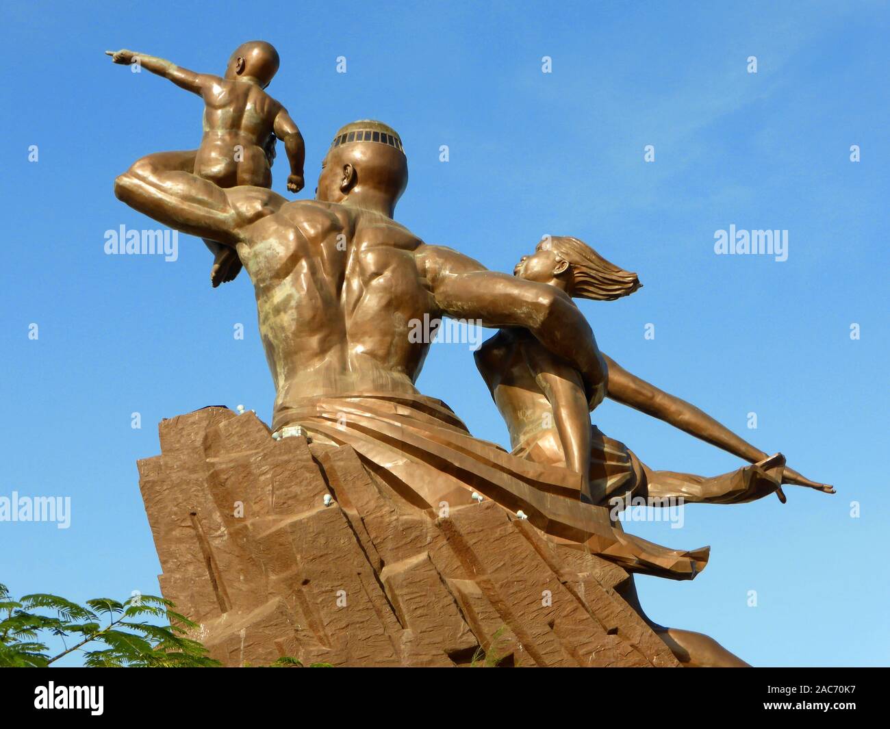 Monument der afrikanischen Renaissance in Dakar / Senegal Stock Photo Alamy