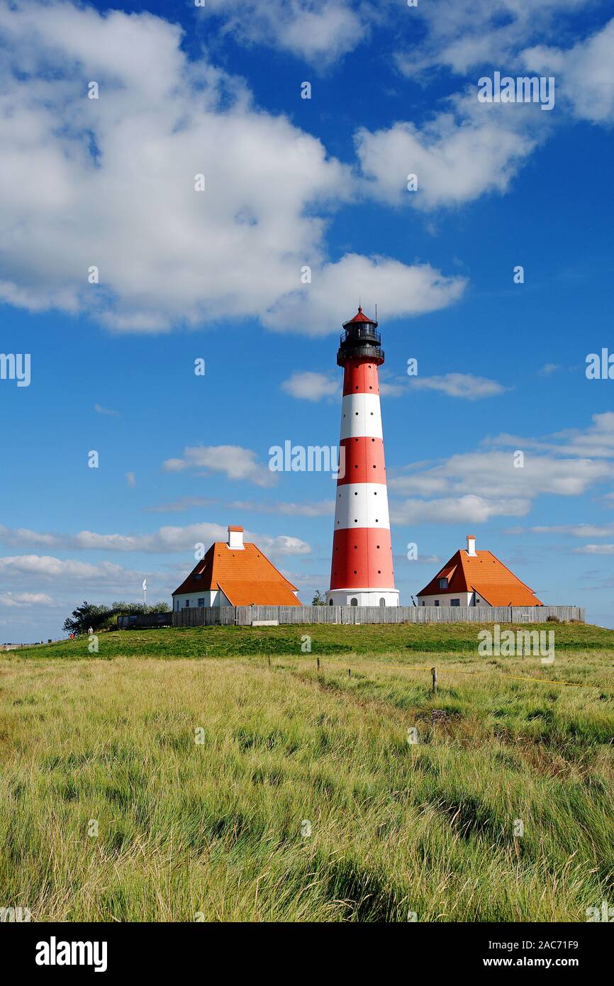 Der Leuchtturm von Westerhever bei St. Peter Ording, Westerheversand ...