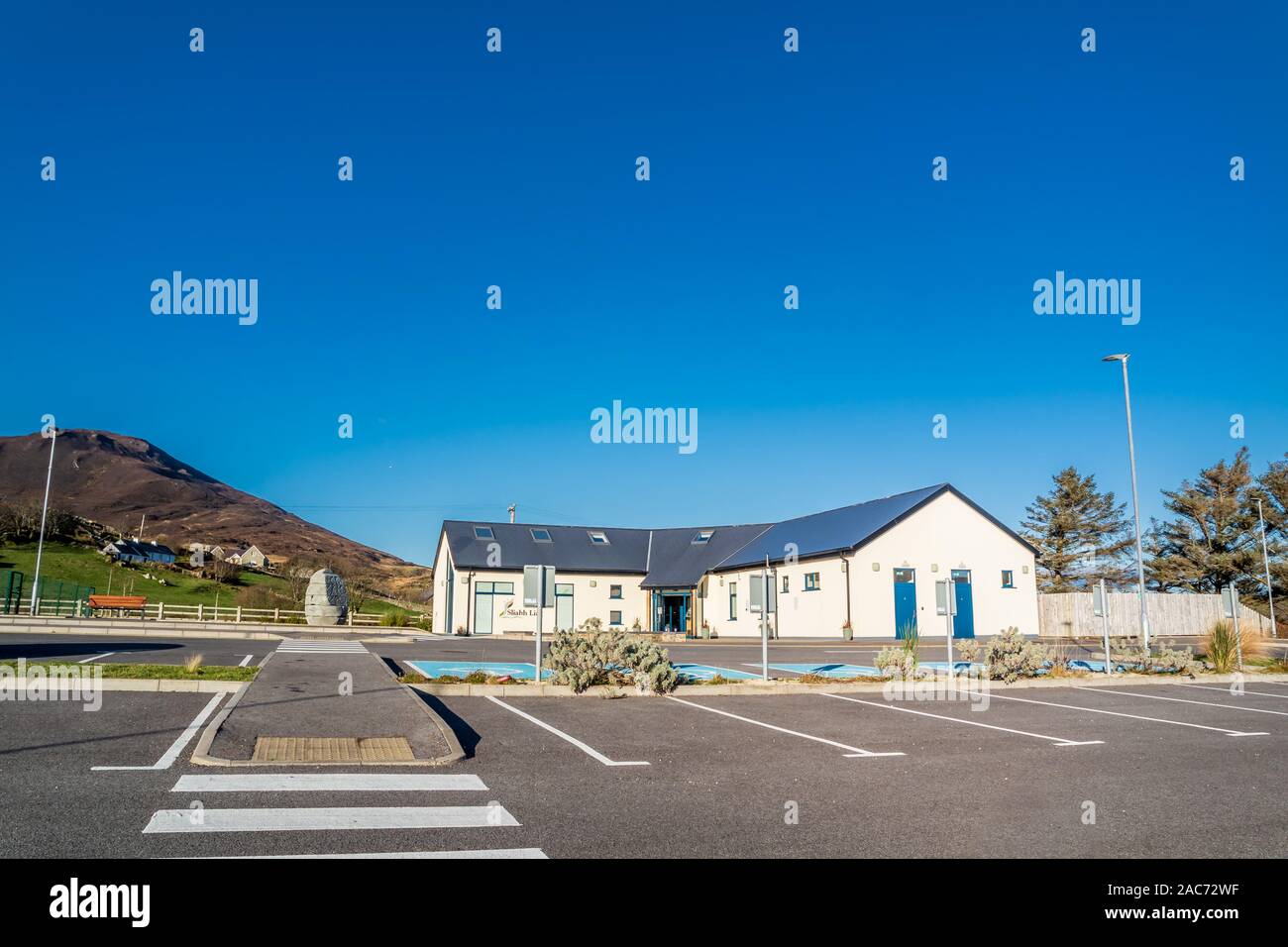 TEELIN, COUNTY DONEGAL / IRELAND - NOVEMBER 29 2019 : Sliabh Liag distillery is producing in County Donegal. Stock Photo