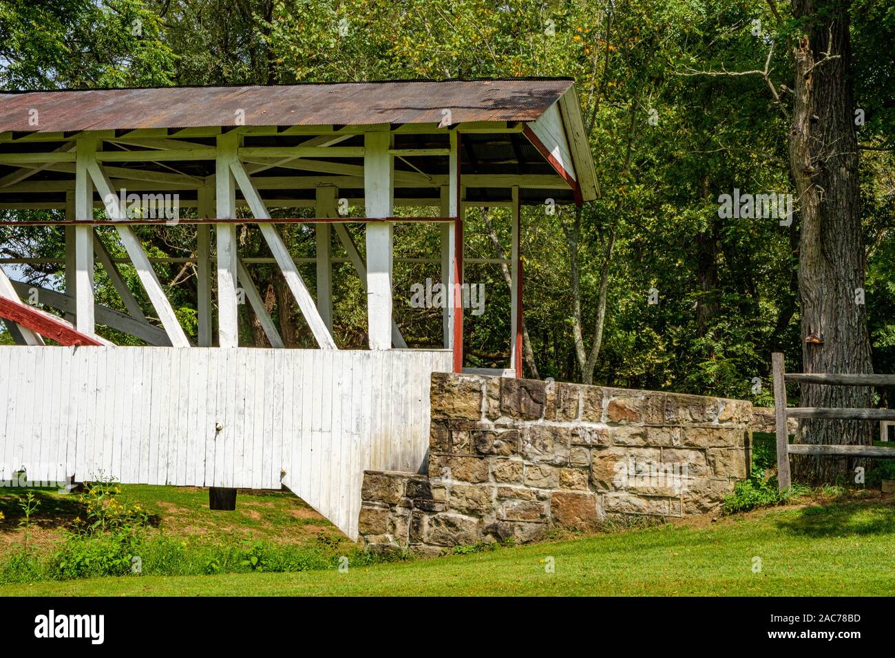 Dr Knisley Covered Bridge, Dunnings Creek Road, West St Clair Township