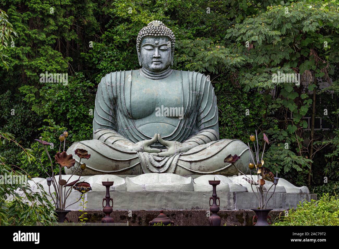 Giant daibutsu figure of the Buddha at Hanibe caves, Komatsu, Ishikawa Prefecture, Japan. Stock Photo