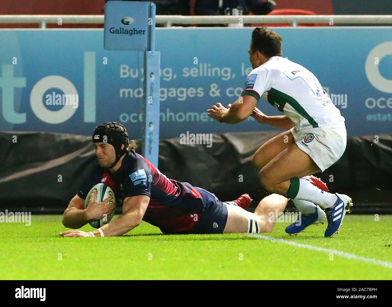 Bristol Bears' Ed Holmes scores his sides third try of the match with during the Gallagher Premiership at Ashton Gate, Bristol. Stock Photo