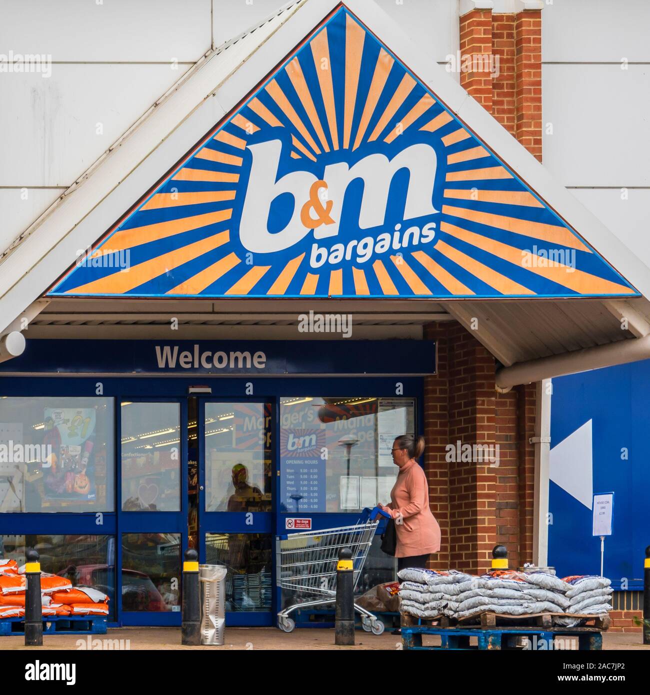 B&M Bargains Jobs Southend at Marian Bettencourt blog