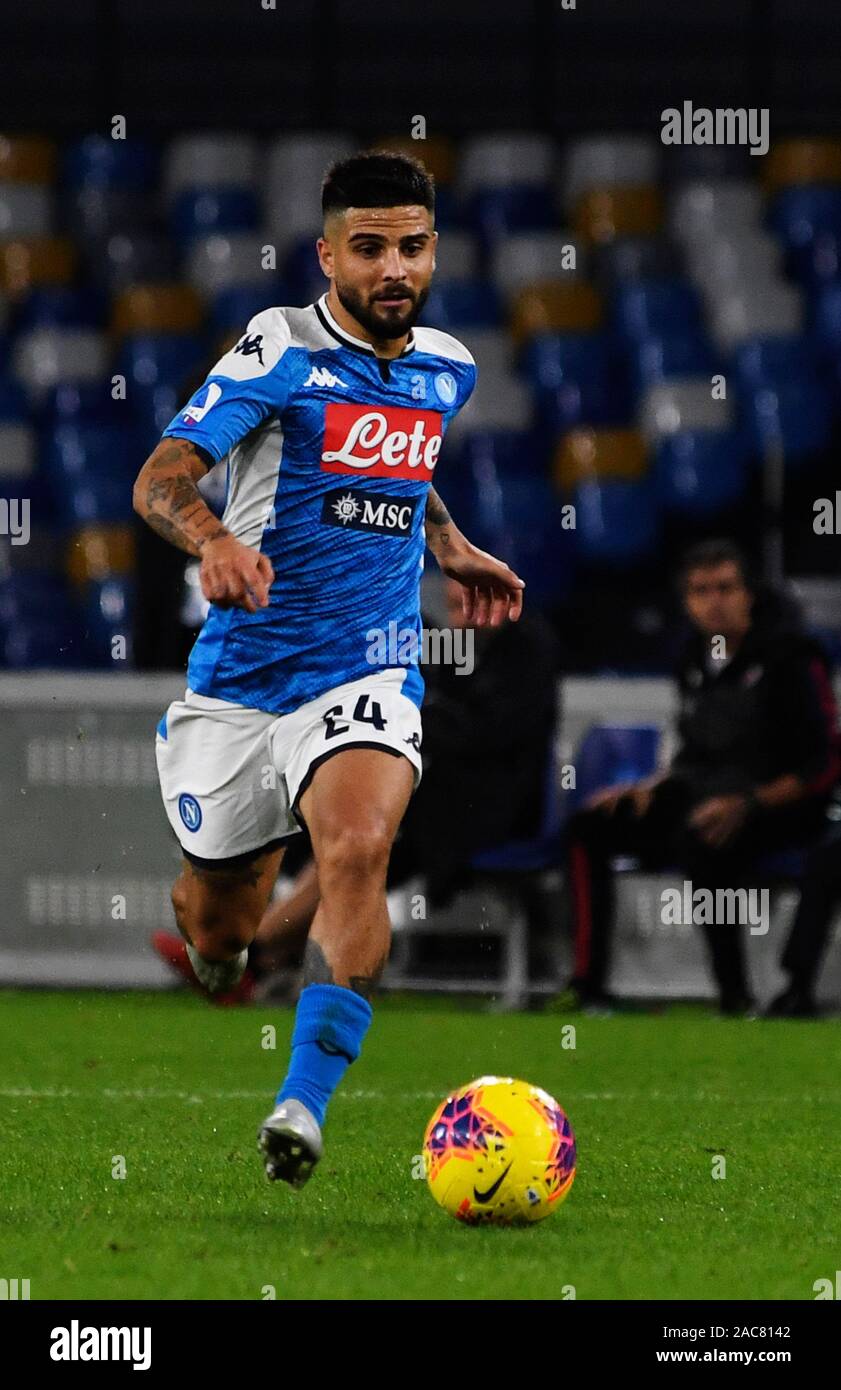Napoli S Italian Striker Lorenzo Insigne Controls The Ball During The Italian Serie A Football Match Ssc Napoli Vs Bologna Fc 1909 Bologna Won 2 1 Stock Photo Alamy