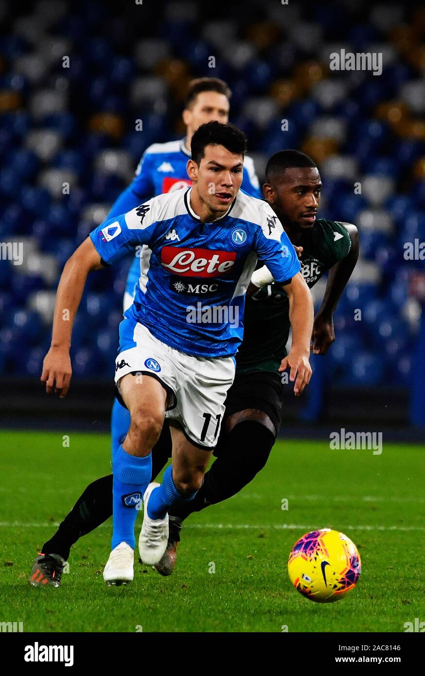 Napoli S Mexican Forward Hirving Lozano Controls The Ball During The Italian Serie A Football Match Ssc Napoli Vs Bologna Fc 1909 Bologna Won 2 1 Stock Photo Alamy