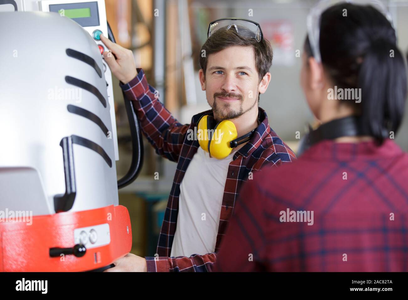 Veneering Machine High Resolution Stock Photography and Images - Alamy