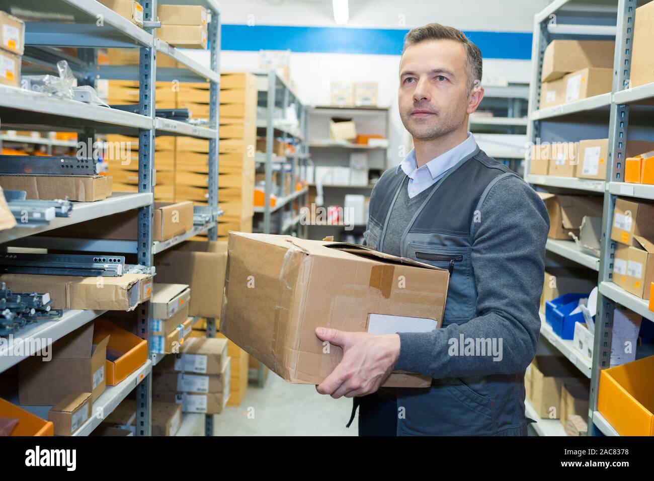 Big box stores hi-res stock photography and images - Alamy