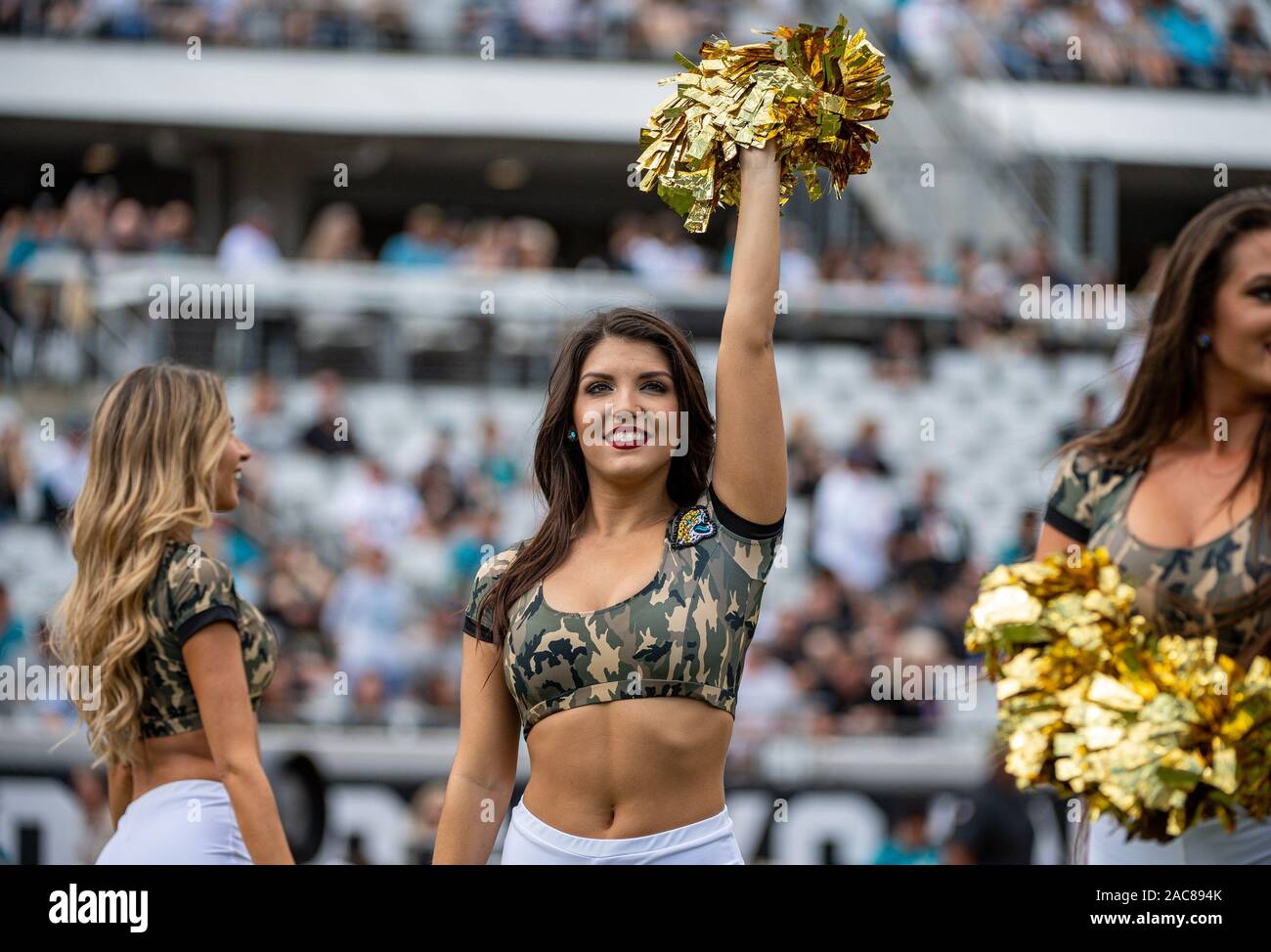 Jaguars Roar Cheerleaders, Whitney, Sarah, La'Farrah