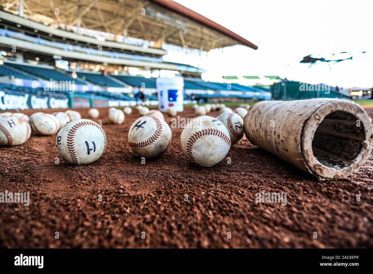 Detalles las costuras de pelota de beisbol. Acciones durante el encuentro de beisbol entre Algodoneros vs Naranjeros. Liga Mexicana del Pacifico a 1dic2019 2019 2020.    (© Photo: LuisGutierrez / NortePhoto.com) © Stock Photo