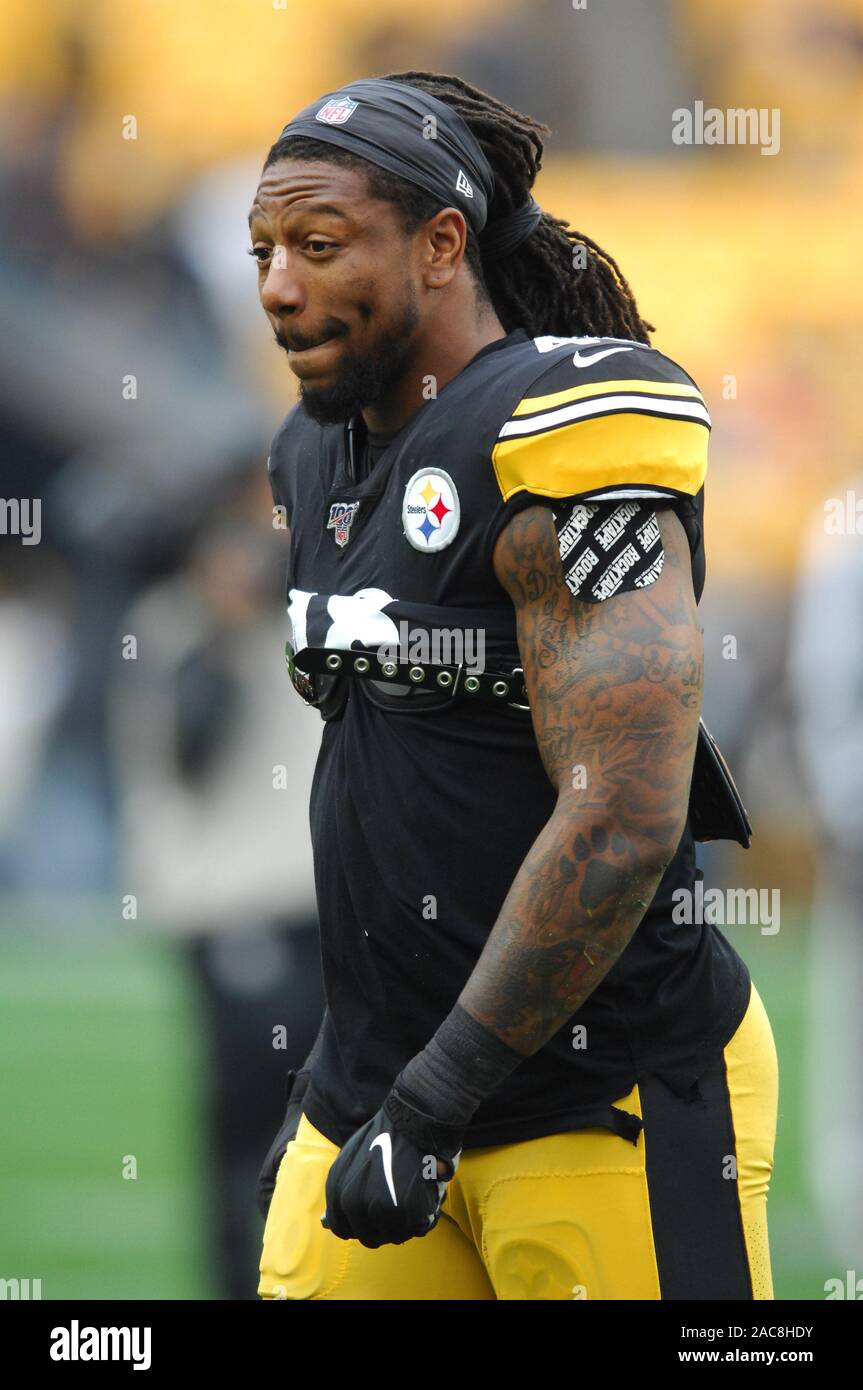 Pittsburgh, PA, USA. 19th Dec, 2021. Bud Dupree #48 during the Pittsburgh  Steelers vs Tennessee Titans game at Heinz Field in Pittsburgh, PA. Jason  Pohuski/CSM/Alamy Live News Stock Photo - Alamy